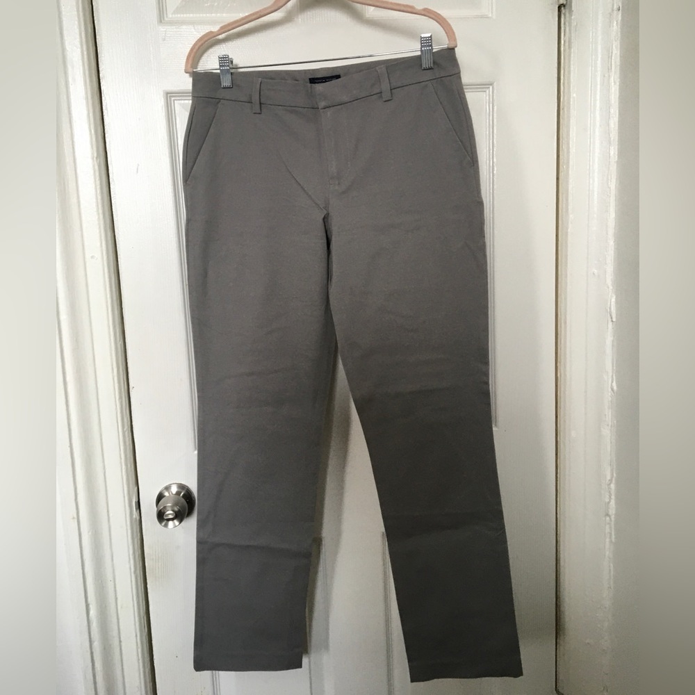 Tommy Hilfiger grey khaki pants. Size 8